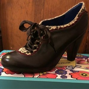 Poetic License Backlash Pumps